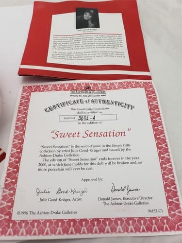 The Ashton-Drake Galleries Sweet Sensation Amish 8" Doll Red Dress Apron Apples - Thumbnail 2