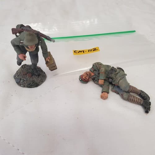 W. Britain 23089 1916-18 German Infantry Advancing with Ammo Box CM-113 - Thumbnail 2