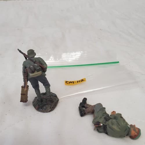 W. Britain 23089 1916-18 German Infantry Advancing with Ammo Box CM-113 - Thumbnail 4