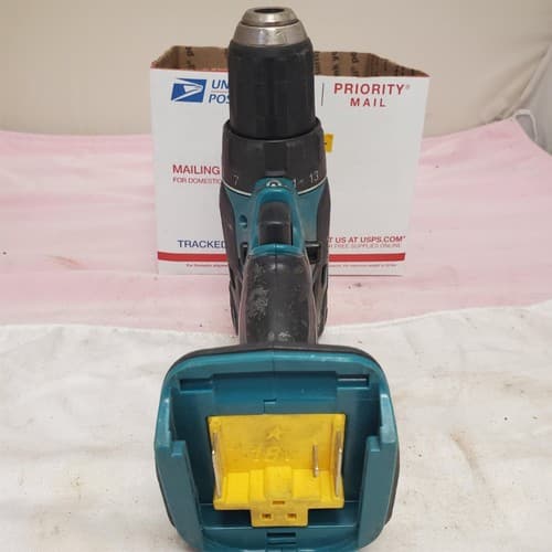 Makita XFD01 Compact 18V Cordless Drill Driver LOT-942 - Thumbnail 9