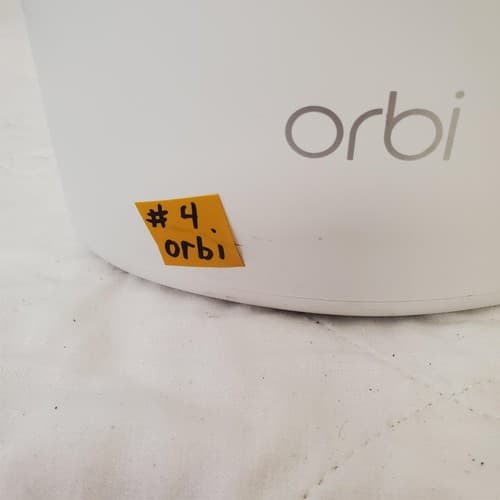 Netgear Orbi RBR40 AC2200 Router Whole Home Tri-band WiFi #4 - Thumbnail 2