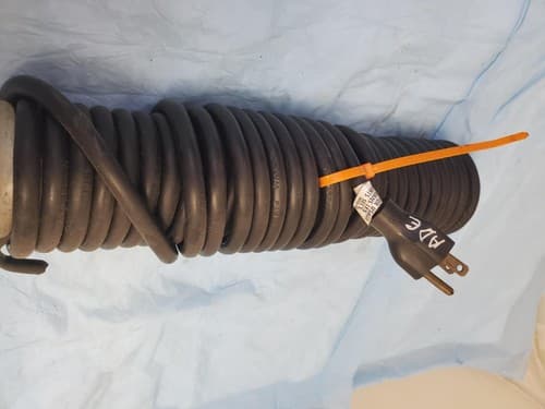 General Manufacturing Stubby II Fluorescent Light - AAA - Thumbnail 2