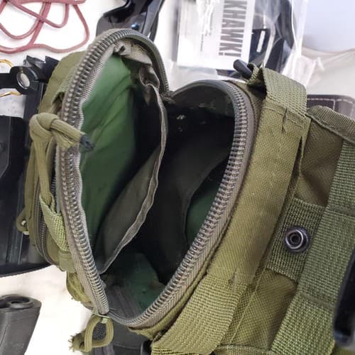 Lot of Various Military Items Collectibles LOT - 4 - Thumbnail 19