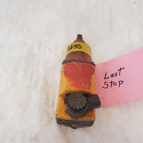 Ingersoll Rand 1702SB 38” Drive Impact Tool Air Tool AF35 - Thumbnail 6