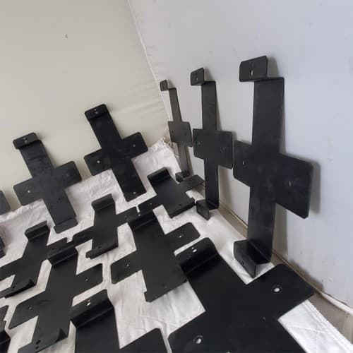 Lot of Cross Shaped Multi Purpose Use Support Bracket LOT 655 - Thumbnail 8