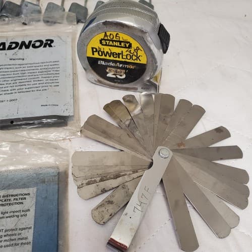 Lot of Feeler Gauge Blade, Pilers & Other Tools LOT 517 - Thumbnail 7