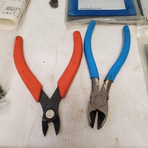 Lot of Feeler Gauge Blade, Pilers & Other Tools LOT 517 - Thumbnail 10