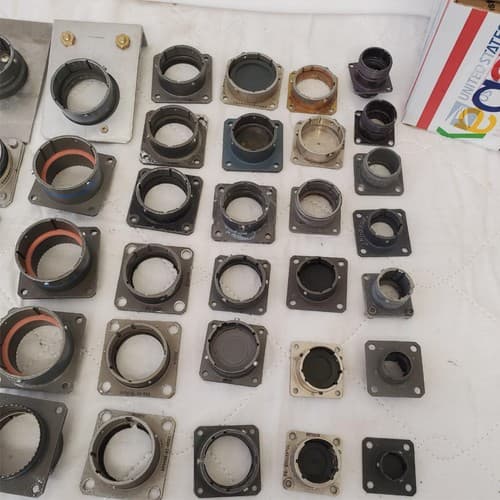 Lot of Cylinder Pipe Muffler Connector LOT 633 - Thumbnail 4