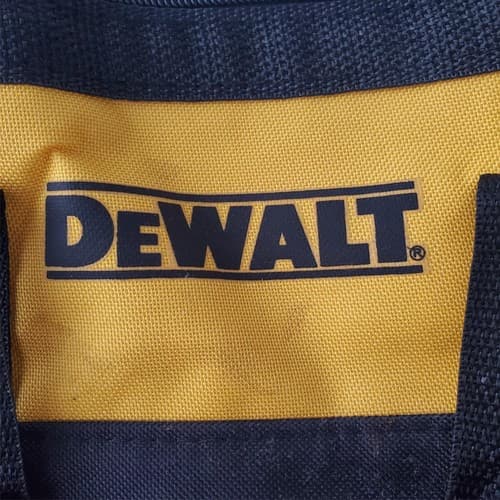 DEWALT TOOL BAG 11" x 8" x 7" Heavy Duty Nylon & Square Plastic Base LOT 652 - Thumbnail 6