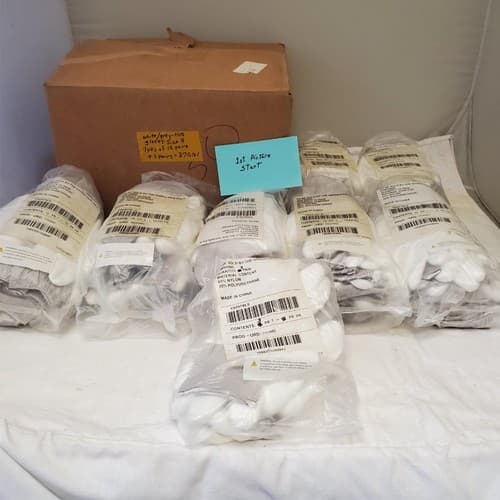 Lot of 87 Pairs FlexTech Assorted White & Grey Hand Gloves Size 9 - Image 1