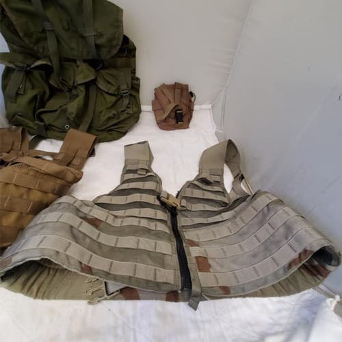 Lot of Field Pack Combat, USMC Tactical Assault Panel, US Military MOLLE Vest - Thumbnail 8