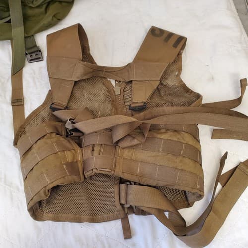 Lot of Field Pack Combat, USMC Tactical Assault Panel, US Military MOLLE Vest - Thumbnail 17