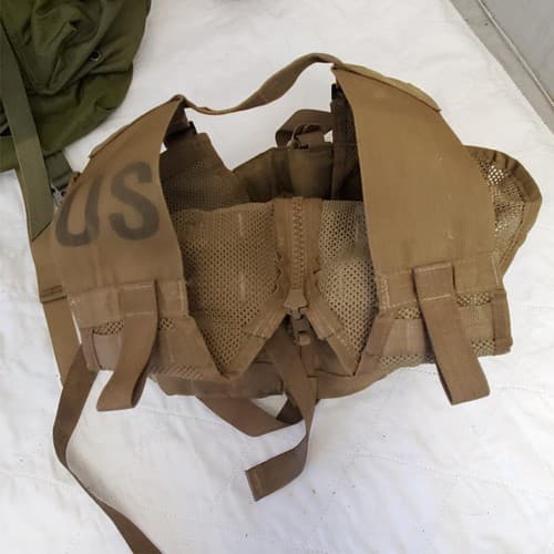 Lot of Field Pack Combat, USMC Tactical Assault Panel, US Military MOLLE Vest - Thumbnail 19
