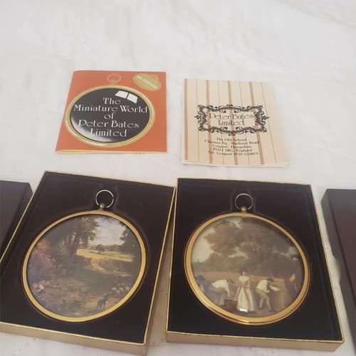 Lot of Assorted Wedgwood Queensware Plates & Miniature World of Peter Bates Post - Thumbnail 8