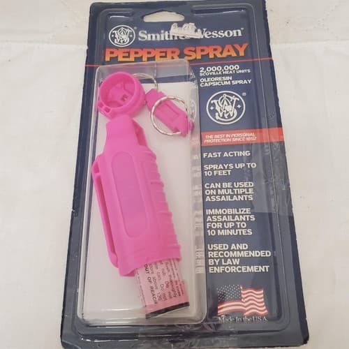Smith & Wesson 1/2 oz Pepper Spray Plastic Case & Q/R Pink - Thumbnail 2