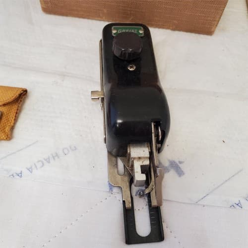Vintage Sewing Greist Products Rotary Button Holer in Original Box - Thumbnail 4