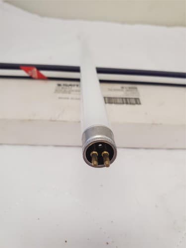 Lot of 10 Satco 13w 15 tube F13T5/CW Lamps - Thumbnail 10