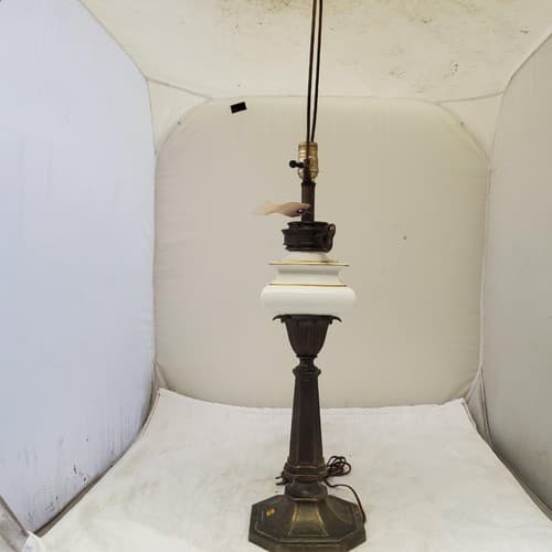 Vintage Stiffel White Porcelain and Brass Table Lamp A4 - Thumbnail 6