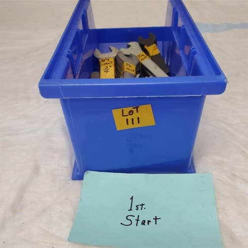 Lot of Combination Wrenches & Key Set in Different Sizes Lot 111 - Image 1