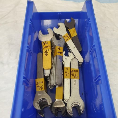 Lot of Combination Wrenches & Key Set in Different Sizes Lot 111 - Thumbnail 3