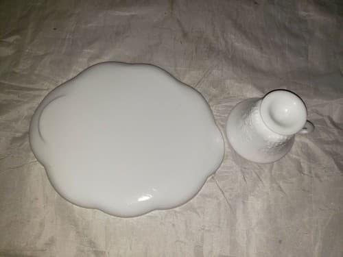 White Milk Glass Snack Luncheon Plate and Cup With Grape Pattern - Thumbnail 4