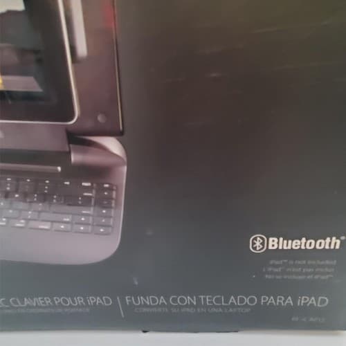 New ROCKETFISH Keyboard / Stand / Case for APPLE IPAD - Thumbnail 3