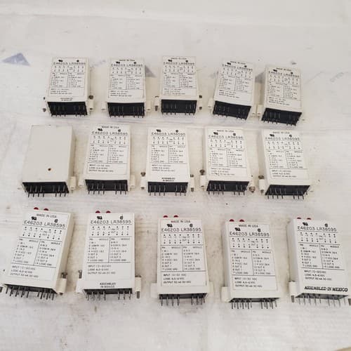 Lot Gordos IDC5Q 10-60VDC Input/Output Module E46203 LR38595 - Thumbnail 5