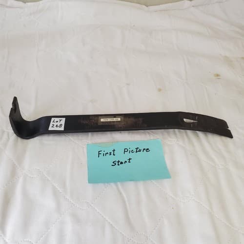 Woodings Verona Pry Lifting Scraping Utility Bar LOT-268 - Image 1