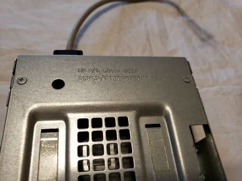 HP Pocket Media Drive Bay 3.5" internal 5003-0667 W/ Cable - Thumbnail 3