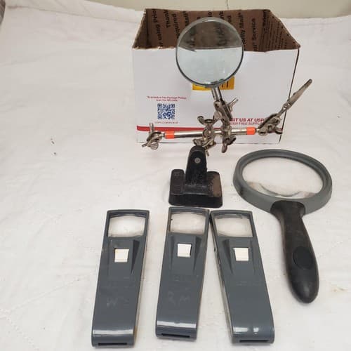 Lot of Magnifying Glass Set with Helping Hands Soldering Stand LOT-891 - Image 1