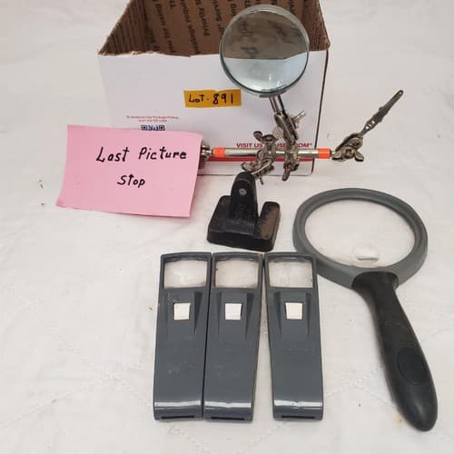Lot of Magnifying Glass Set with Helping Hands Soldering Stand LOT-891 - Thumbnail 9