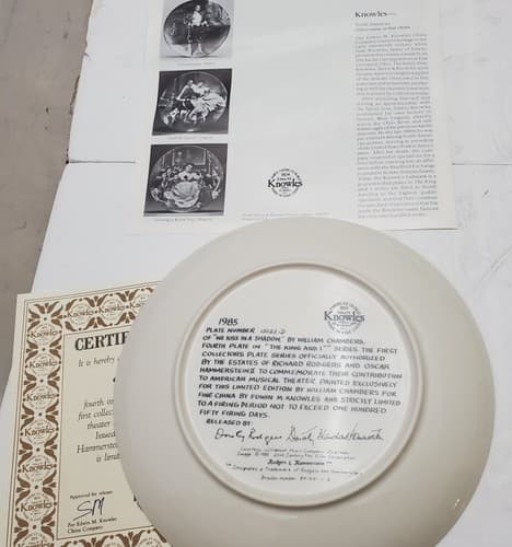 Knowles Collectors Plate We Kiss in a Shadow, Getting to Know You Shall We Dance - Thumbnail 12