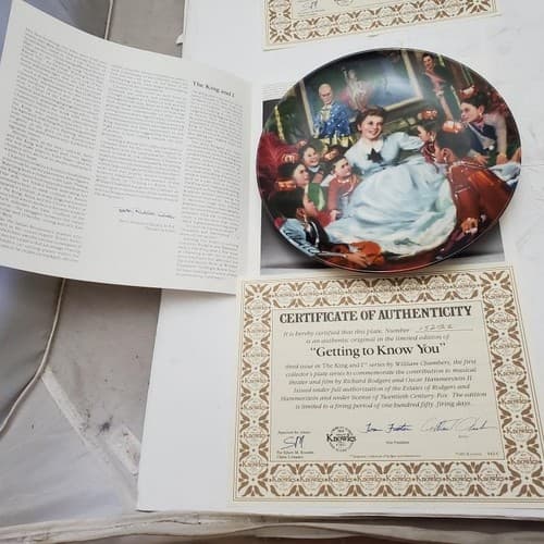 Knowles Collectors Plate We Kiss in a Shadow, Getting to Know You Shall We Dance - Thumbnail 8