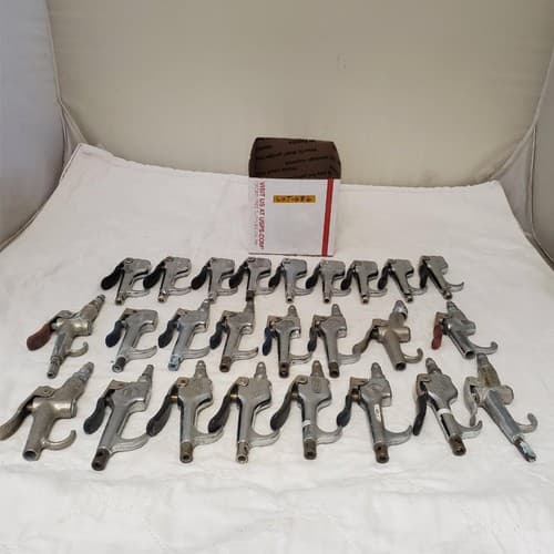 Lot of 25 Coilhose & Various Pneumatics Air Blow Gun Lot 686 - Thumbnail 3