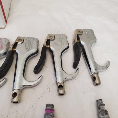 Lot of 25 Coilhose & Various Pneumatics Air Blow Gun Lot 686 - Thumbnail 6