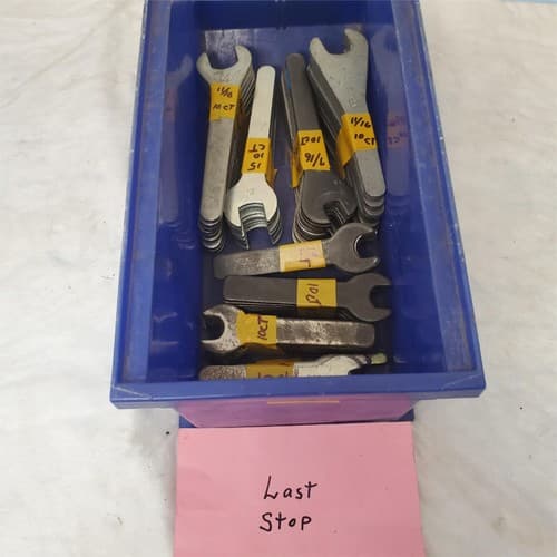 Lot of Combination Wrenches & Key Set in Different Sizes Lot 113 - Thumbnail 9