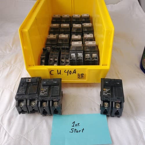 Lot of Circuit Breaker Cutler-Hammer CH240 CHF240 40 Amp 2 Pole 120/240V - Image 1