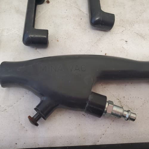 Large Lot of Mina-Vac Aluminum Air Vacuums - Thumbnail 7