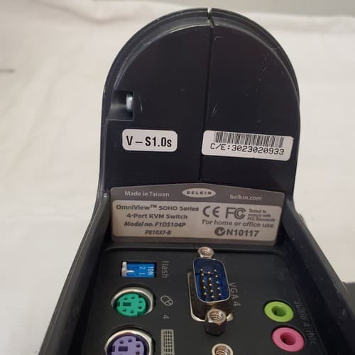 Belkin OmniView SOHO Series KVM Switch with Audio, F1DS104P - Thumbnail 4