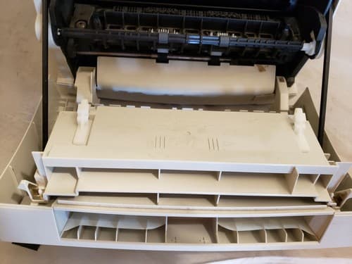 HP LaserJet 1100 Standard Laser Printer C4224A For Parts - Thumbnail 2