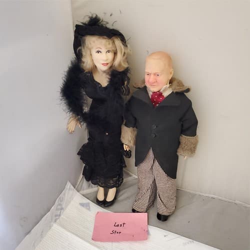 Effanbee's Legend Series W.C. Fields Mae West Lot of 2 - Thumbnail 5