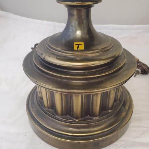 Lot of 2 Vintage Brass Urn Trophy Portable Table Lamp T - Thumbnail 2