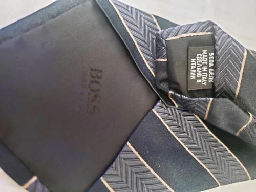 BOSS Hugo Boss 100% Silk Men's Neck Tie Dry Clean Only - Thumbnail 4