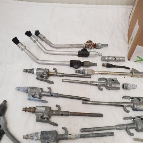 Lot of Various Air Blow Hoses & other Tools LOT 683 - Thumbnail 4