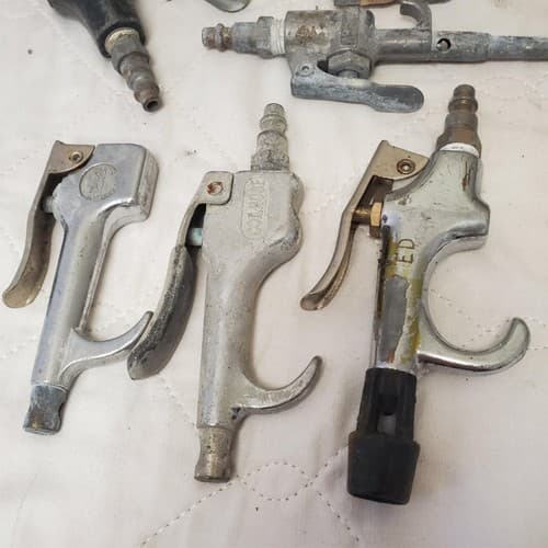 Lot of Various Air Blow Hoses & other Tools LOT 683 - Thumbnail 9