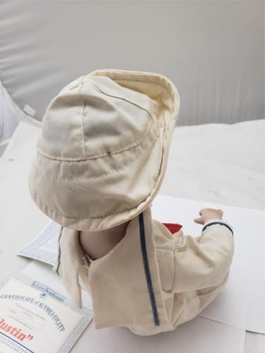 The Ashton Drake Galleries Justin Boy Porcelain Doll By Yolanda Bello - Thumbnail 6