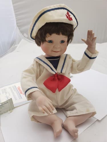 The Ashton Drake Galleries Justin Boy Porcelain Doll By Yolanda Bello - Thumbnail 7
