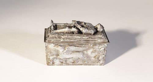 3d Printed Knight's Tomb Terrain Miniature - D&D Pathfinder Fantasy - Thumbnail 4