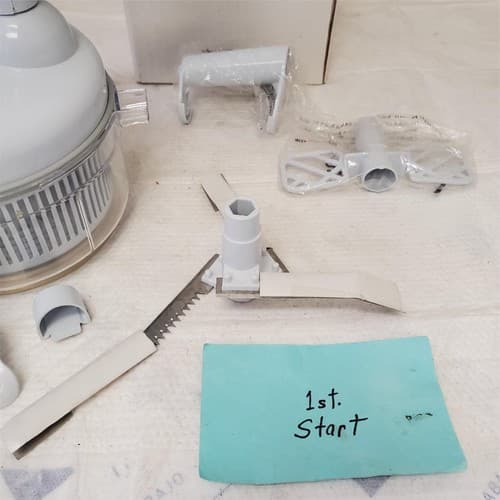 PERFECT CHOPPER w/ 3 Blade Cutter - As Seen On TV - Thumbnail 3