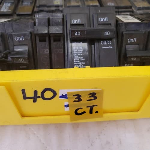 Large Lot of 33 Used Circuit Breakers Assorted #40 - Thumbnail 2